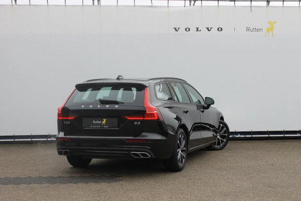 Volvo V60 B3 163PK Automaat Momentum Advantage Lederen bekleding / Apple Carplay / Cruise control / Stoelverwarming / Stuurwielverwarming / lichtmetalen velgen / Road Sign information