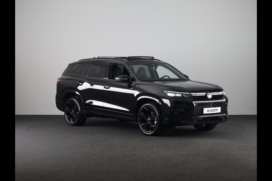 Volkswagen Tayron 1.5 eHybrid R-Line Edition 204 pk Automaat (DSG) | Verlengde garantie | Navigatie | Panoramadak | Trekhaak (wegklapbaar) | Parkeersensoren (Park assist) | Rondomzicht camera | Black Style pakket | R-Line |