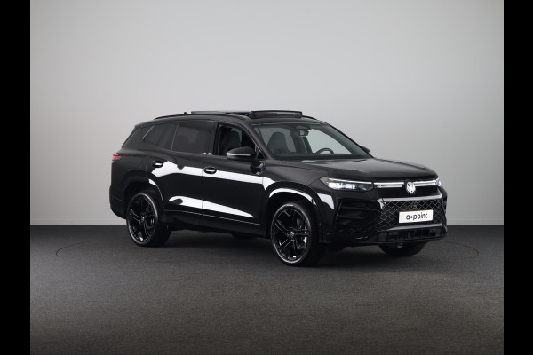 Volkswagen Tayron 1.5 eHybrid R-Line Edition 204 pk Automaat (DSG) | Verlengde garantie | Navigatie | Panoramadak | Trekhaak (wegklapbaar) | Parkeersensoren (Park assist) | Rondomzicht camera | Black Style pakket | R-Line |