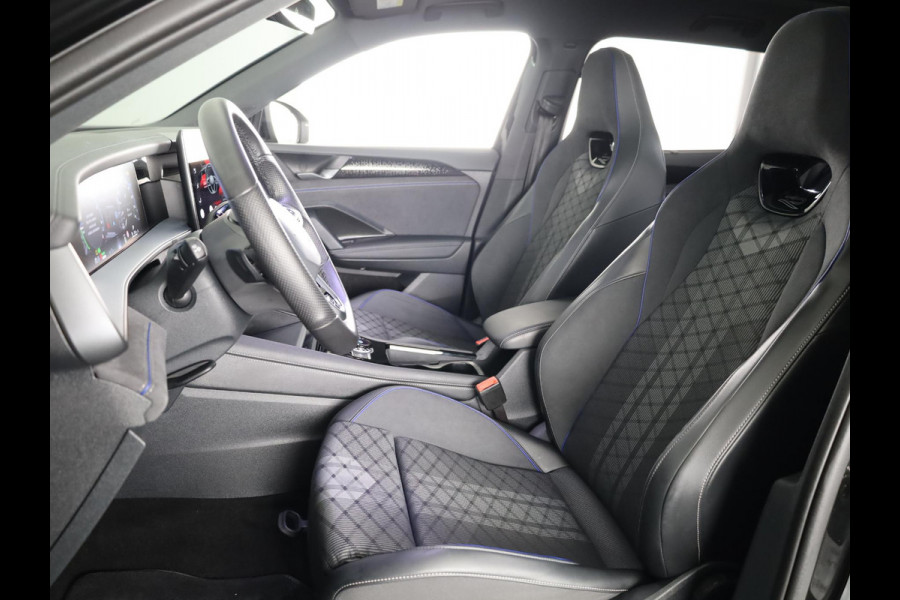 Volkswagen Tayron 1.5 eHybrid R-Line Edition 204 pk Automaat (DSG) | Verlengde garantie | Navigatie | Panoramadak | Trekhaak (wegklapbaar) | Parkeersensoren (Park assist) | Rondomzicht camera | Black Style pakket | R-Line |