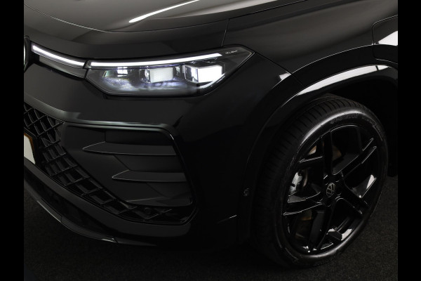 Volkswagen Tayron 1.5 eHybrid R-Line Edition 204 pk Automaat (DSG) | Verlengde garantie | Navigatie | Panoramadak | Trekhaak (wegklapbaar) | Parkeersensoren (Park assist) | Rondomzicht camera | Black Style pakket | R-Line |