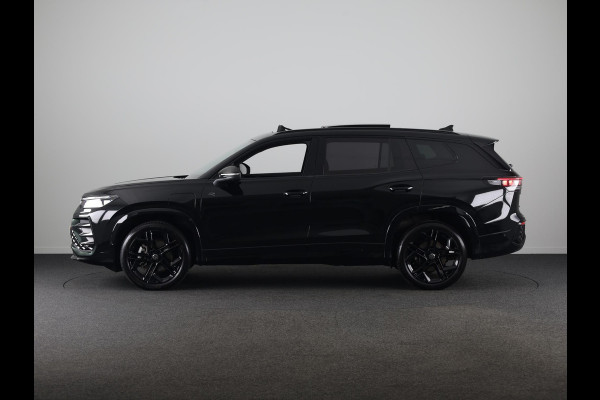 Volkswagen Tayron 1.5 eHybrid R-Line Edition 204 pk Automaat (DSG) | Verlengde garantie | Navigatie | Panoramadak | Trekhaak (wegklapbaar) | Parkeersensoren (Park assist) | Rondomzicht camera | Black Style pakket | R-Line |