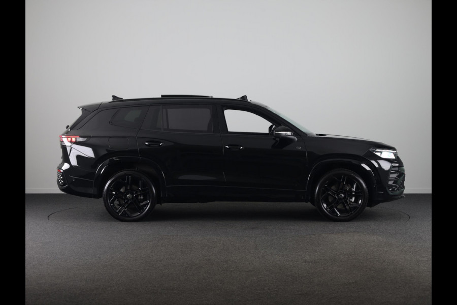 Volkswagen Tayron 1.5 eHybrid R-Line Edition 204 pk Automaat (DSG) | Verlengde garantie | Navigatie | Panoramadak | Trekhaak (wegklapbaar) | Parkeersensoren (Park assist) | Rondomzicht camera | Black Style pakket | R-Line |