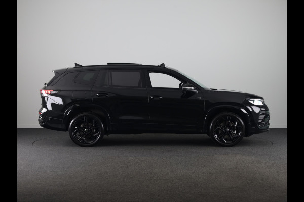 Volkswagen Tayron 1.5 eHybrid R-Line Edition 204 pk Automaat (DSG) | Verlengde garantie | Navigatie | Panoramadak | Trekhaak (wegklapbaar) | Parkeersensoren (Park assist) | Rondomzicht camera | Black Style pakket | R-Line |