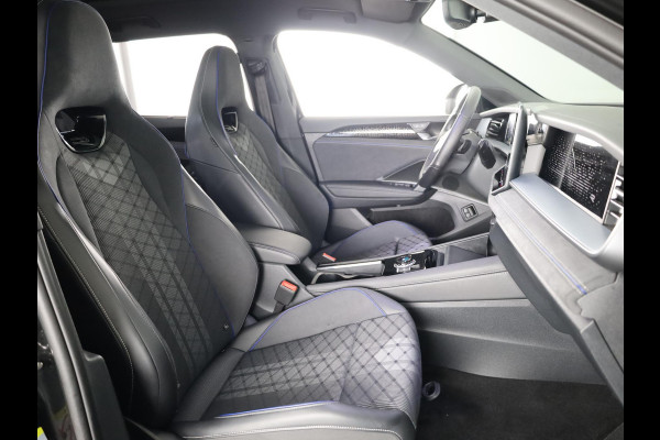 Volkswagen Tayron 1.5 eHybrid R-Line Edition 204 pk Automaat (DSG) | Verlengde garantie | Navigatie | Panoramadak | Trekhaak (wegklapbaar) | Parkeersensoren (Park assist) | Rondomzicht camera | Black Style pakket | R-Line |