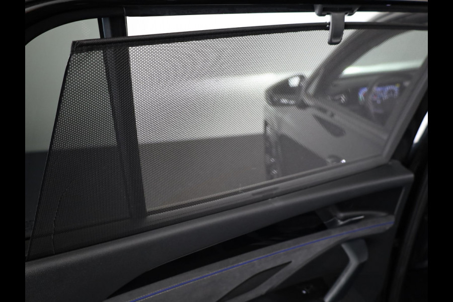 Volkswagen Tayron 1.5 eHybrid R-Line Edition 204 pk Automaat (DSG) | Verlengde garantie | Navigatie | Panoramadak | Trekhaak (wegklapbaar) | Parkeersensoren (Park assist) | Rondomzicht camera | Black Style pakket | R-Line |