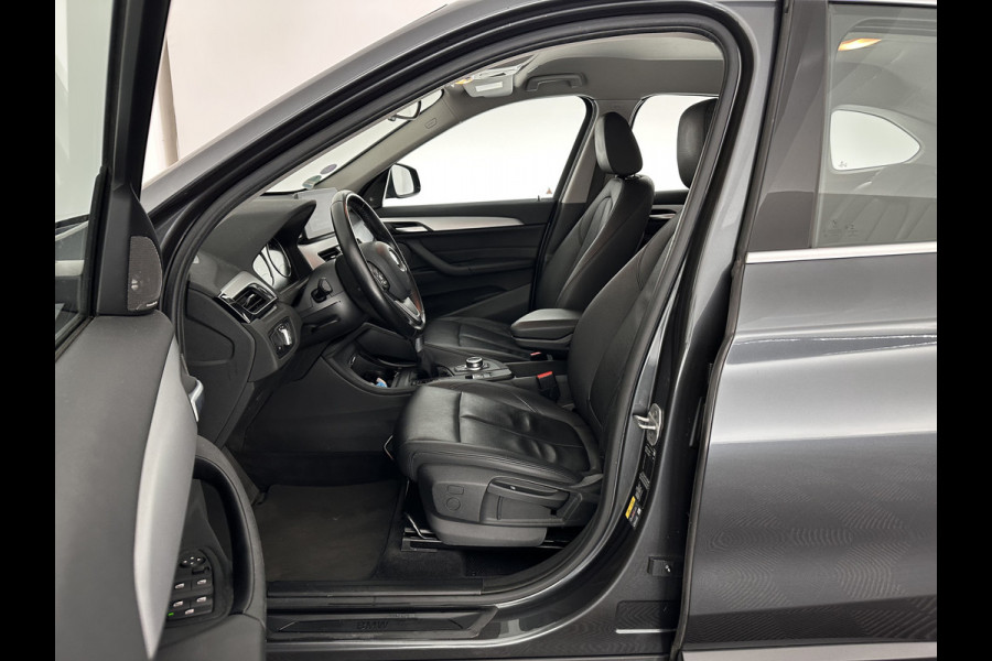 BMW X1 xDrive25e eDrive Edition (INCL.BTW) *HEAD-UP | LEATHER | FULL-LED | HARMAN/KARDON | HEATED-COMFORTSEATS | NAVI-FULLMAP | ECC | PDC | CRUISE | 17''ALU | TOWBAR*
