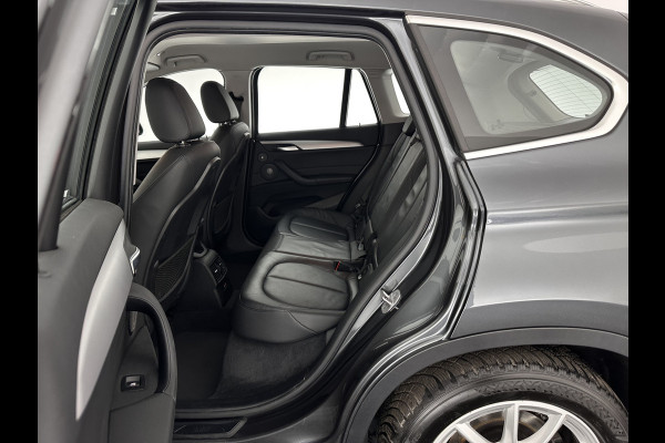 BMW X1 xDrive25e eDrive Edition (INCL.BTW) *HEAD-UP | LEATHER | FULL-LED | HARMAN/KARDON | HEATED-COMFORTSEATS | NAVI-FULLMAP | ECC | PDC | CRUISE | 17''ALU | TOWBAR*
