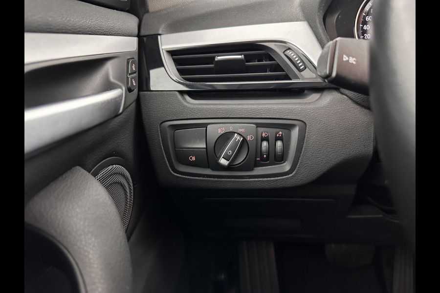 BMW X1 xDrive25e eDrive Edition (INCL.BTW) *HEAD-UP | LEATHER | FULL-LED | HARMAN/KARDON | HEATED-COMFORTSEATS | NAVI-FULLMAP | ECC | PDC | CRUISE | 17''ALU | TOWBAR*