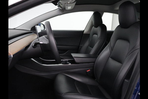 Tesla Model 3 Standard RWD Plus 60 kWh | Autopilot | Panoramadak | Leder | Stoelverwarming | Full LED | Camera | Navigatie | Keyless