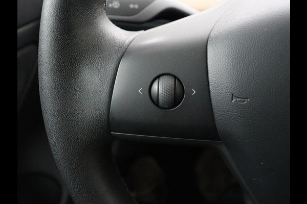 Tesla Model 3 Standard RWD Plus 60 kWh | Autopilot | Panoramadak | Leder | Stoelverwarming | Full LED | Camera | Navigatie | Keyless