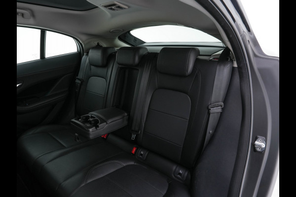 Jaguar I-PACE EV400 Business Edition S 90 kWh [ 3-Fase ] {SOH-89%} (INCL.BTW) *PANO | FULL-LEATHER | FULL-LED | HEATED-COMFORTSEATS | DAB+ | CAMERA | DIGI-COCKPIT | NAVI-FULLMAP | ECC | PDC | CRUISE | 18''ALU*