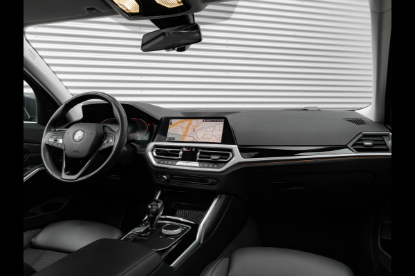 BMW 3-serie 320d - Sportstoelen - Schuif-/kanteldak - Hifi - Camera - Keyless Entry