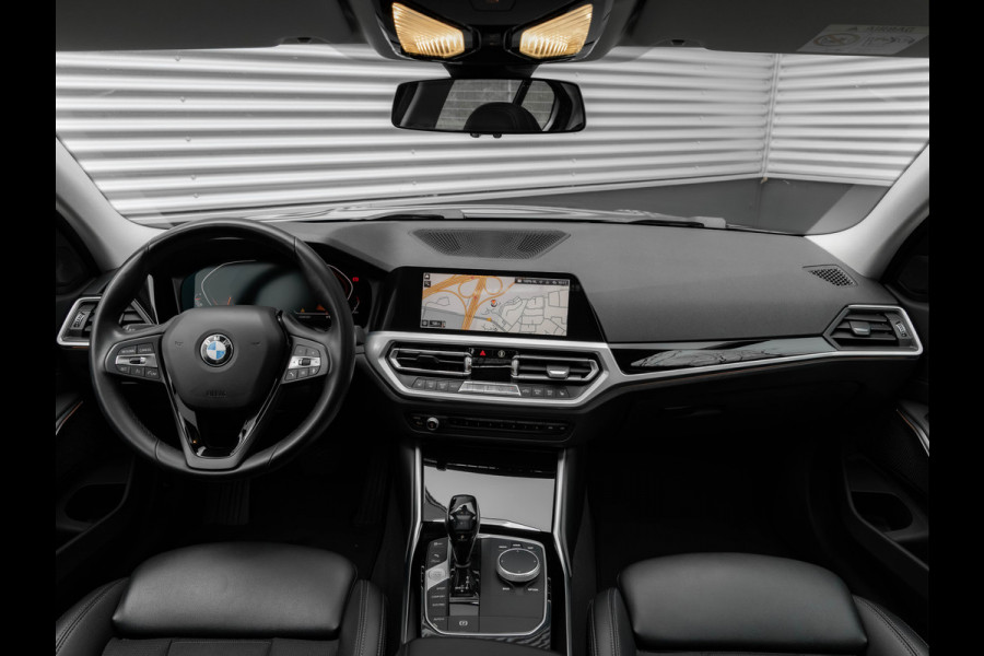 BMW 3-serie 320d - Sportstoelen - Schuif-/kanteldak - Hifi - Camera - Keyless Entry