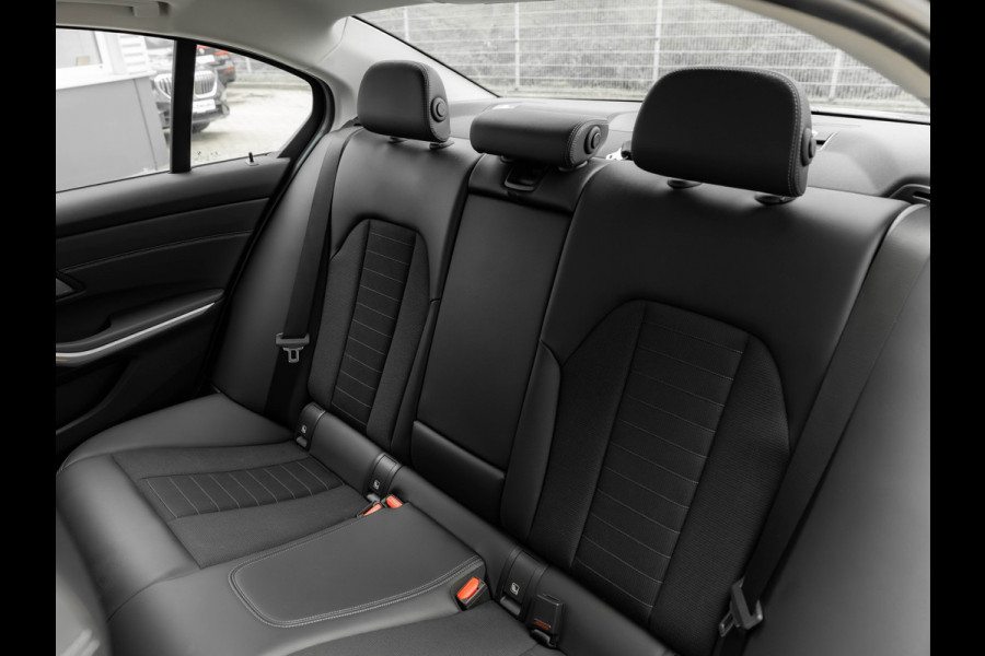 BMW 3-serie 320d - Sportstoelen - Schuif-/kanteldak - Hifi - Camera - Keyless Entry