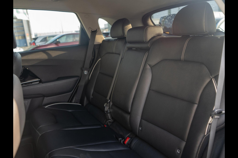 Kia e-Niro ExecutiveLine 64 kWh | Stoelverwarming-verkoeling | Cruise | Clima | Camera | Carplay | Navi | Keyless | Stoelverwarming-verkoeling |