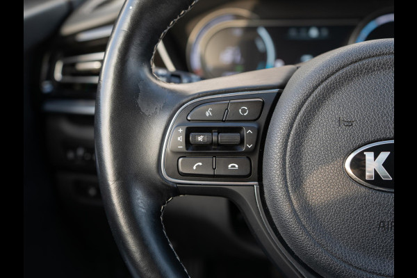 Kia e-Niro ExecutiveLine 64 kWh | Stoelverwarming-verkoeling | Cruise | Clima | Camera | Carplay | Navi | Keyless | Stoelverwarming-verkoeling |