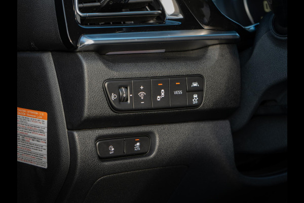 Kia e-Niro ExecutiveLine 64 kWh | Stoelverwarming-verkoeling | Cruise | Clima | Camera | Carplay | Navi | Keyless | Stoelverwarming-verkoeling |