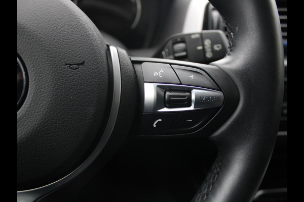 BMW 1-serie 118i Corporate Lease Executive | ELEKTRISCH SCHUIFDAK | ALCANTARA BEKLEDING | HARMAN KARDON |