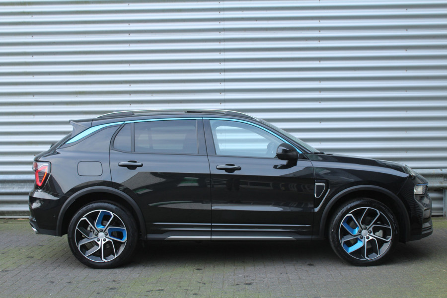 Lynk & Co 01 1.5 262pk PHEV 360 Camera BTW NL-Auto NAP Panoramadak Clima Cruise Navi Carplay 20"LMV El. Klep