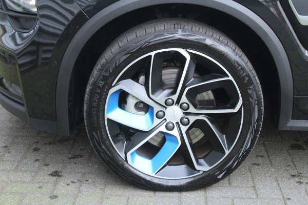 Lynk & Co 01 1.5 262pk PHEV 360 Camera BTW NL-Auto NAP Panoramadak Clima Cruise Navi Carplay 20"LMV El. Klep