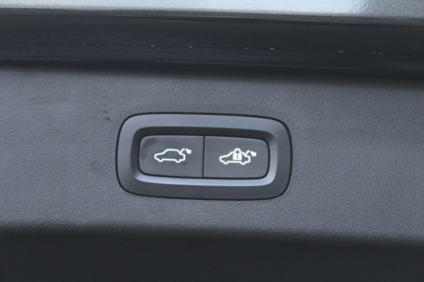 Lynk & Co 01 1.5 262pk PHEV 360 Camera BTW NL-Auto NAP Panoramadak Clima Cruise Navi Carplay 20"LMV El. Klep