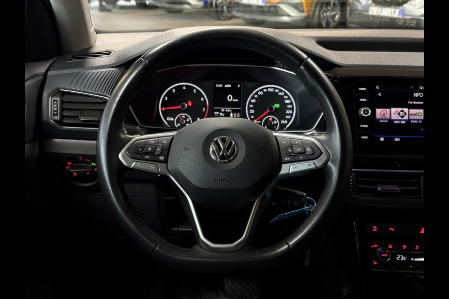 Volkswagen T-Cross 1.0 TSI 115pk AUT Style | Navi | 18 inch | LED | ACC | Blindspot | PDC V+A | Carplay | 100% Onderhouden!