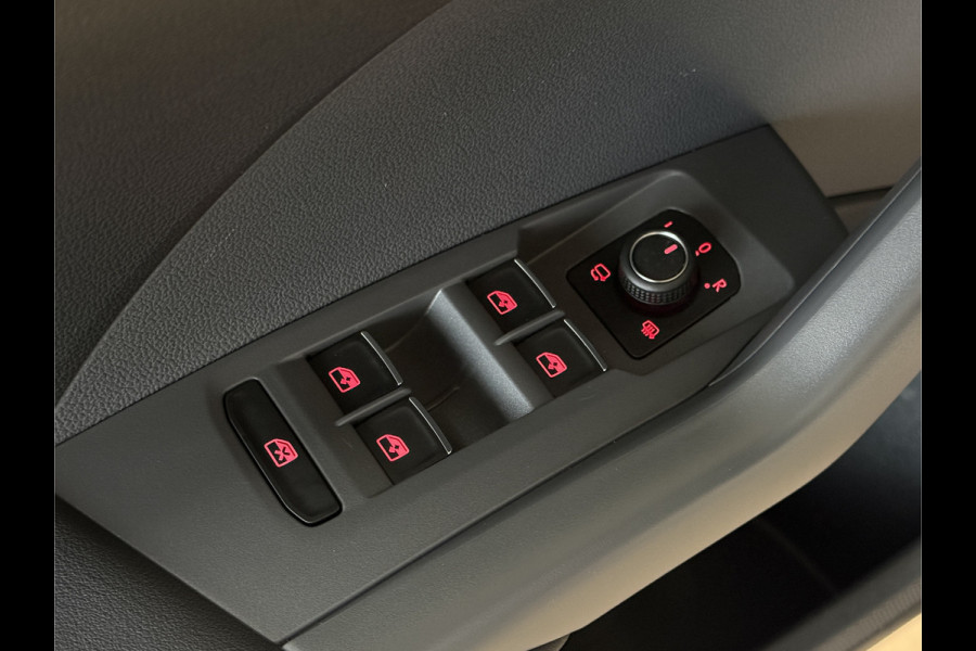 Volkswagen T-Cross 1.0 TSI 115pk AUT Style | Navi | 18 inch | LED | ACC | Blindspot | PDC V+A | Carplay | 100% Onderhouden!