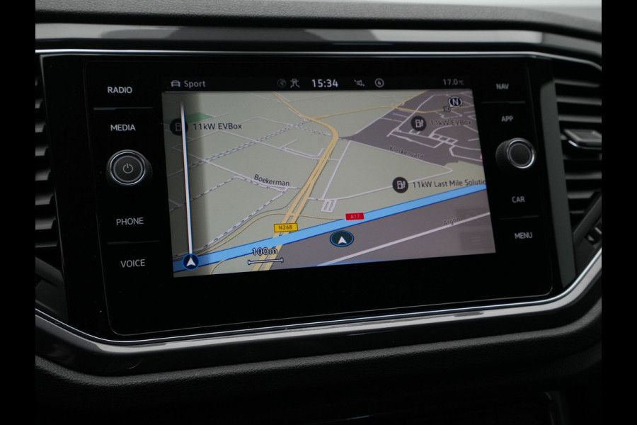 Volkswagen T-Roc 1.5 TSI 150pk DSG Sport Camera Navigatie Acc Carplay