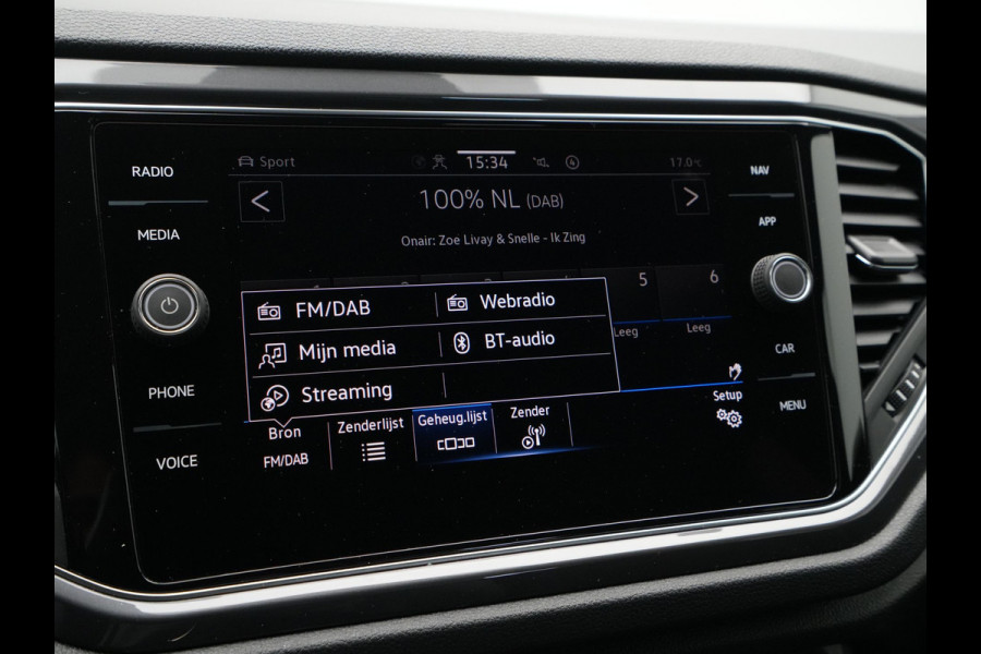 Volkswagen T-Roc 1.5 TSI 150pk DSG Sport Camera Navigatie Acc Carplay