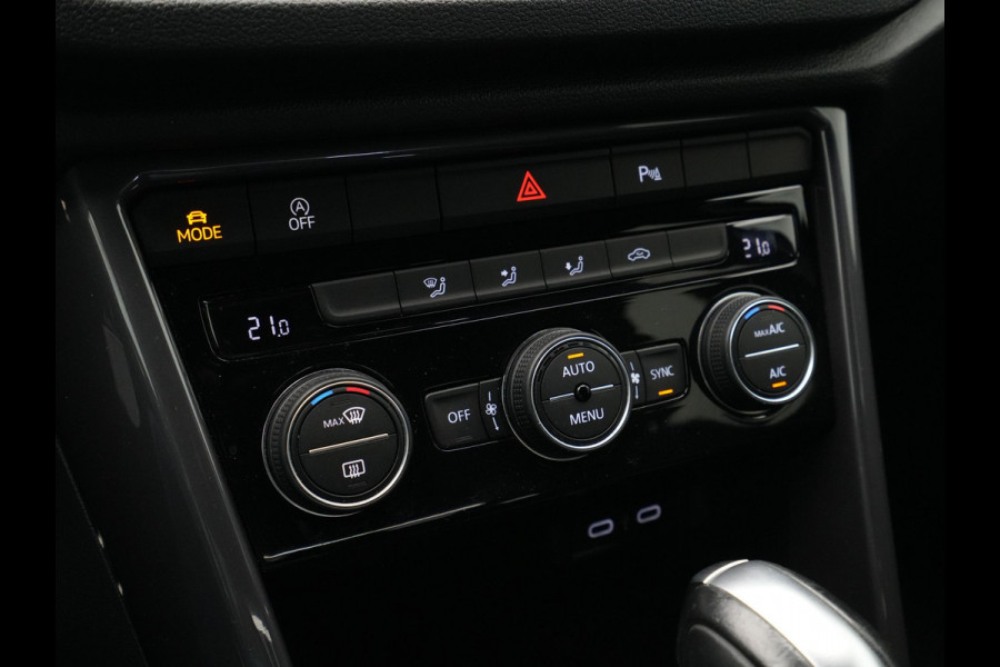 Volkswagen T-Roc 1.5 TSI 150pk DSG Sport Camera Navigatie Acc Carplay