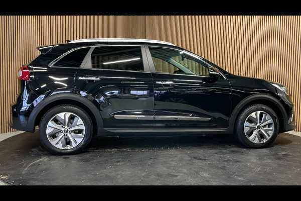 Kia e-Niro ExecutiveLine 64 kWh|100% SOH|AFN.TREKHAAK|ACC|DAKJE|JBL|LEDER|STOEL+STUURVERW|NAVIGATIE|CAMERA|CARPLAY|NAP|NL- AUTO|