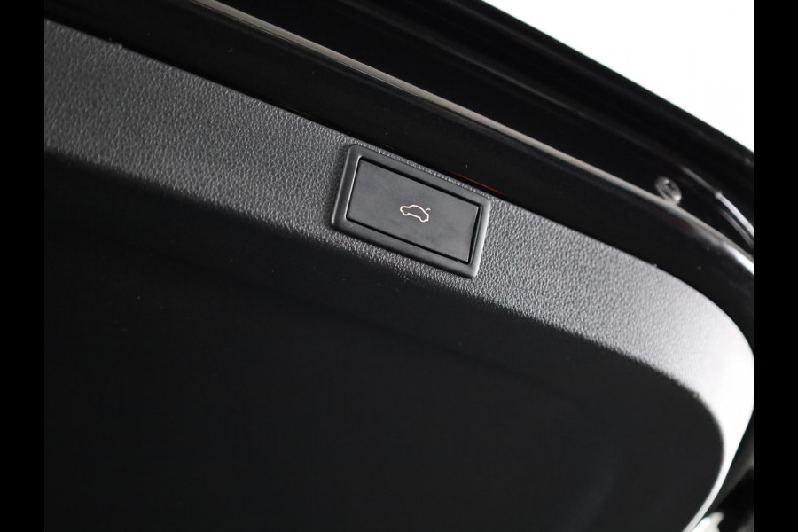 Škoda Octavia Combi 1.4 TSI iV PHEV Business Edition 204 pk Automaat (DSG) | Verlengde garantie | Navigatie | Parkeersensoren | Adaptieve cruise control | Stoelverwarming |