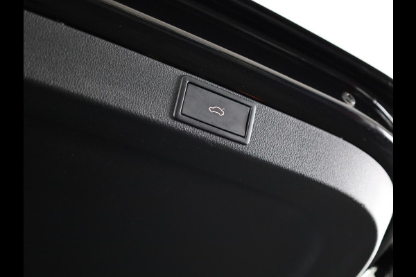 Škoda Octavia Combi 1.4 TSI iV PHEV Business Edition 204 pk Automaat (DSG) | Verlengde garantie | Navigatie | Parkeersensoren | Adaptieve cruise control | Stoelverwarming |