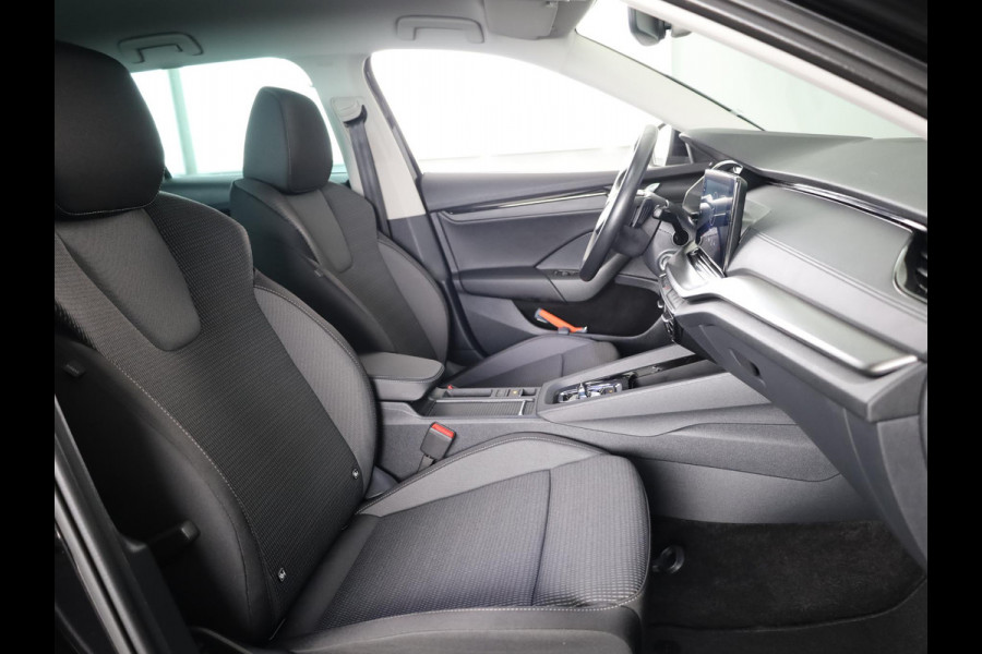 Škoda Octavia Combi 1.4 TSI iV PHEV Business Edition 204 pk Automaat (DSG) | Verlengde garantie | Navigatie | Parkeersensoren | Adaptieve cruise control | Stoelverwarming |