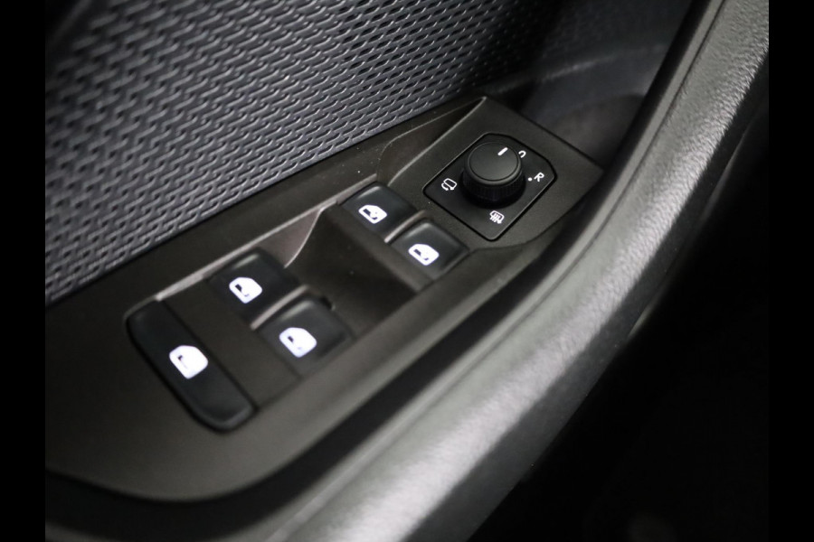 Škoda Octavia Combi 1.4 TSI iV PHEV Business Edition 204 pk Automaat (DSG) | Verlengde garantie | Navigatie | Parkeersensoren | Adaptieve cruise control | Stoelverwarming |