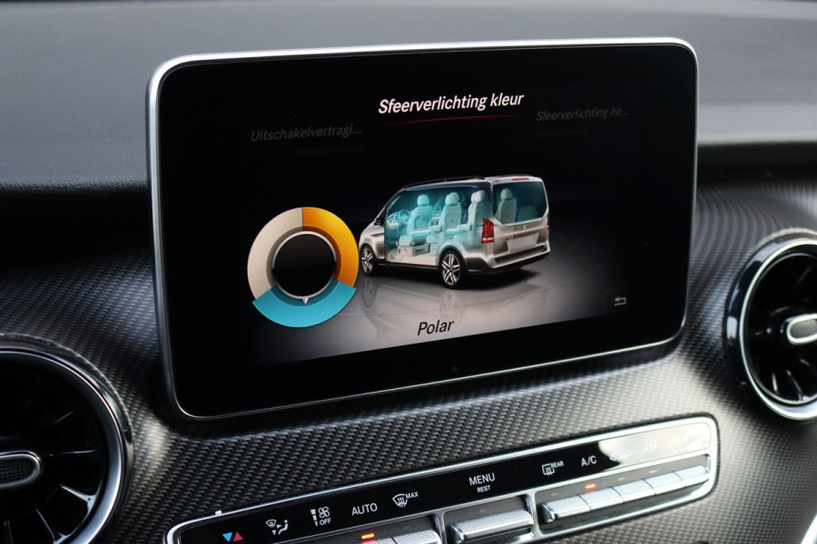 Mercedes-Benz V-Klasse 300d Extra Lang DC AMG Line | Avantgarde | Burmester | Trekhaak | Leder | Sfeerverlichting | Dodehoekassistent | Surround Camera | Spoorassistent | Stoelverwarming | Intelligent Light System |