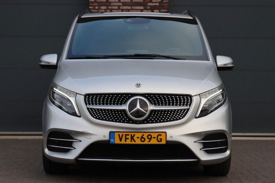 Mercedes-Benz V-Klasse 300d Extra Lang DC AMG Line | Avantgarde | Burmester | Trekhaak | Leder | Sfeerverlichting | Dodehoekassistent | Surround Camera | Spoorassistent | Stoelverwarming | Intelligent Light System |