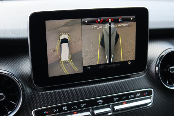Mercedes-Benz V-Klasse 300d Extra Lang DC AMG Line | Avantgarde | Burmester | Trekhaak | Leder | Sfeerverlichting | Dodehoekassistent | Surround Camera | Spoorassistent | Stoelverwarming | Intelligent Light System |