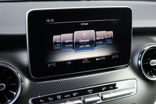 Mercedes-Benz V-Klasse 300d Extra Lang DC AMG Line | Avantgarde | Burmester | Trekhaak | Leder | Sfeerverlichting | Dodehoekassistent | Surround Camera | Spoorassistent | Stoelverwarming | Intelligent Light System |