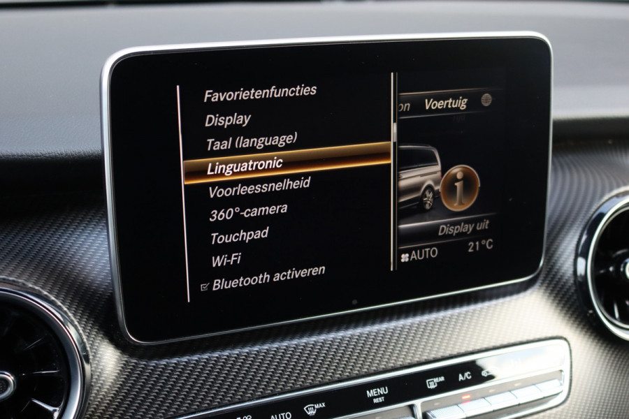 Mercedes-Benz V-Klasse 300d Extra Lang DC AMG Line | Avantgarde | Burmester | Trekhaak | Leder | Sfeerverlichting | Dodehoekassistent | Surround Camera | Spoorassistent | Stoelverwarming | Intelligent Light System |
