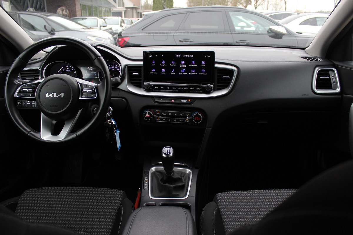 Kia Ceed Sportswagon 1.5 T-GDi DynamicLine / Trekhaak / Camera / Navigatie / 16'' / LED Koplampen / DAB / ACC