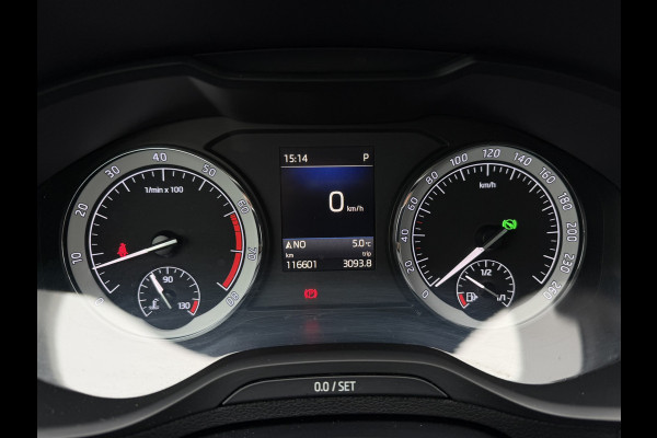 Škoda Karoq 1.5 TSI ACT Style | LED | Elek. Trekhaak | Navi | Carplay | Camera