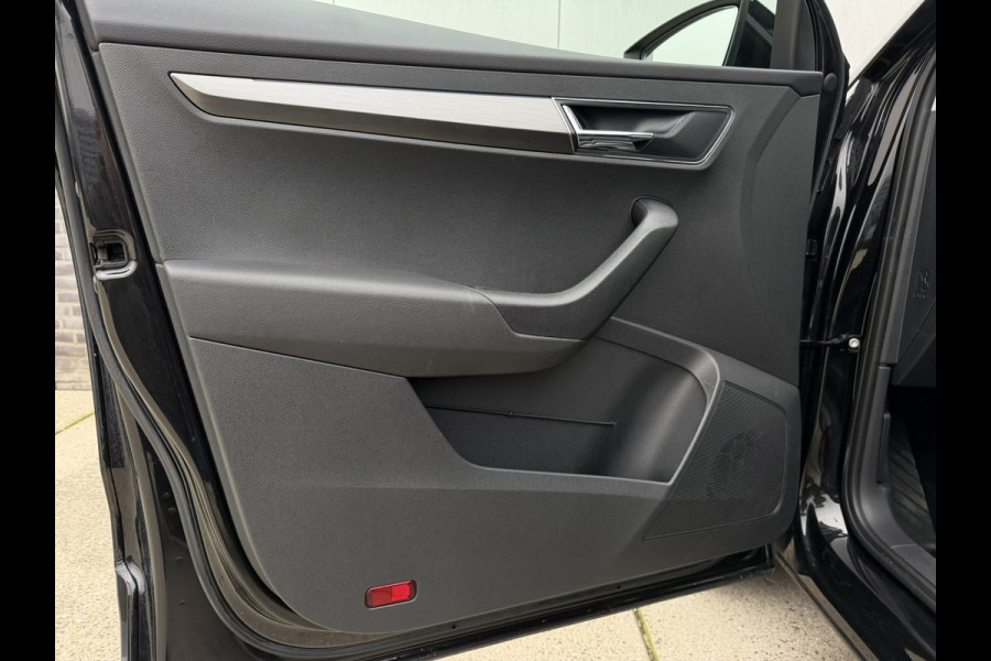 Škoda Karoq 1.5 TSI ACT Style | LED | Elek. Trekhaak | Navi | Carplay | Camera