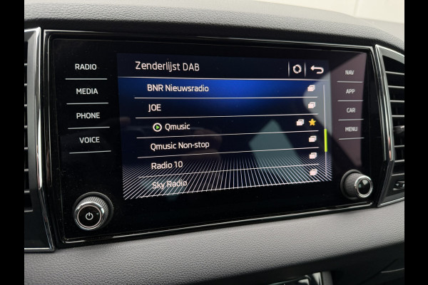 Škoda Karoq 1.5 TSI ACT Style | LED | Elek. Trekhaak | Navi | Carplay | Camera
