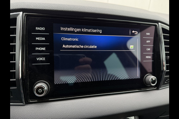 Škoda Karoq 1.5 TSI ACT Style | LED | Elek. Trekhaak | Navi | Carplay | Camera