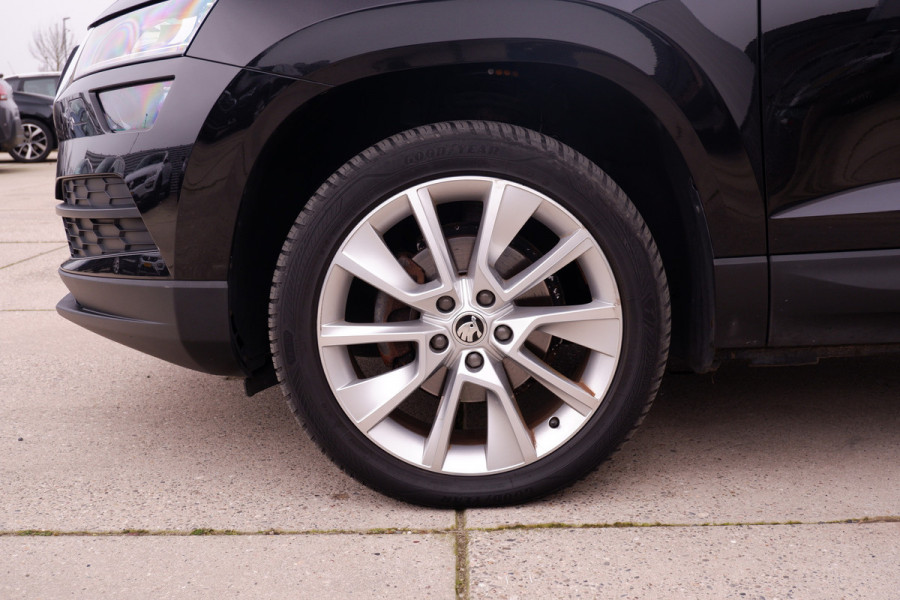 Škoda Karoq 1.5 TSI ACT Style | LED | Elek. Trekhaak | Navi | Carplay | Camera