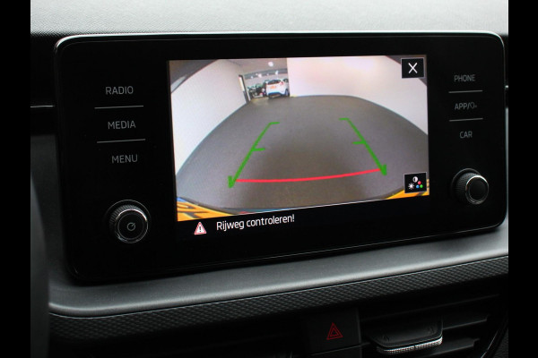 Škoda Kamiq 1.0 TSI 110pk DSG Dynamic | Navigatie | Apple Carplay/Android Auto | Camera | Adaptive Cruise Control | Stoelverwarming | Ledverlichting