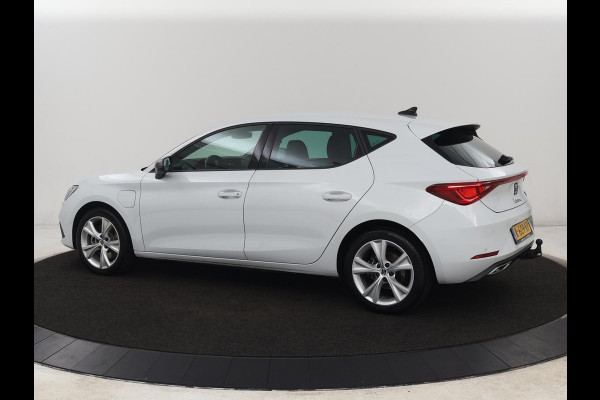 Seat Leon 1.4 TSI eHybrid PHEV FR | Trekhaak | Adaptive cruise | Carplay | Sfeerverlichting | Navigatie | Side Assist | Parkeerhulp | Full LED | Bluetooth | PHEV | Plug In