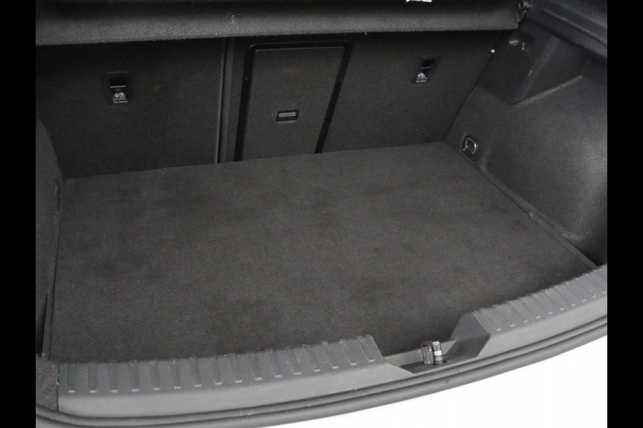 Seat Leon 1.4 TSI eHybrid PHEV FR | Trekhaak | Adaptive cruise | Carplay | Sfeerverlichting | Navigatie | Side Assist | Parkeerhulp | Full LED | Bluetooth | PHEV | Plug In